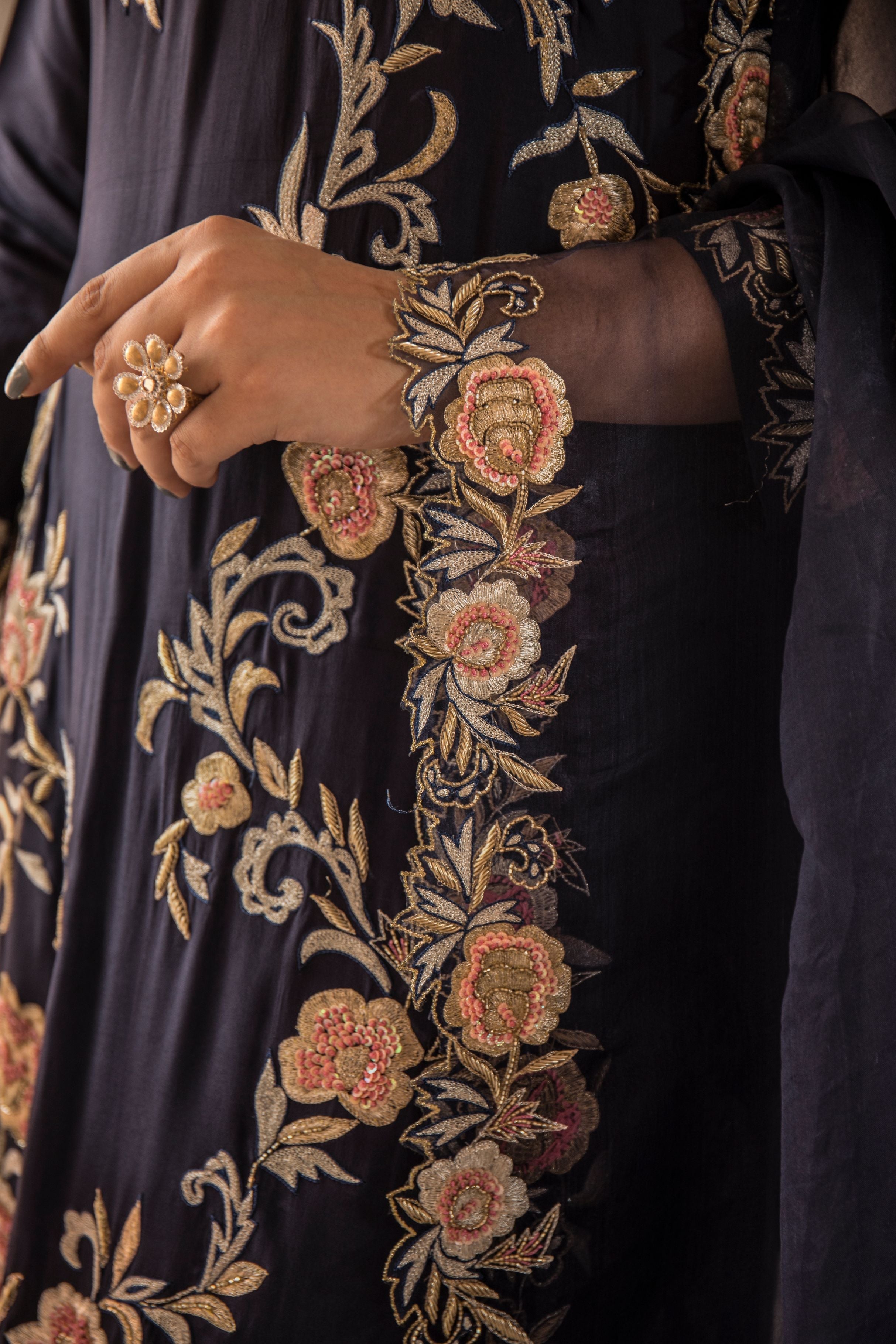 ZOYA CREPE KURTA SET