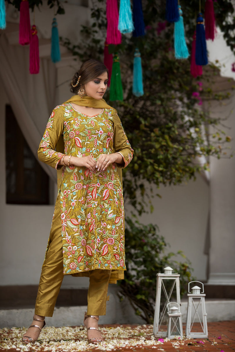 Abira Silk Kurta Set